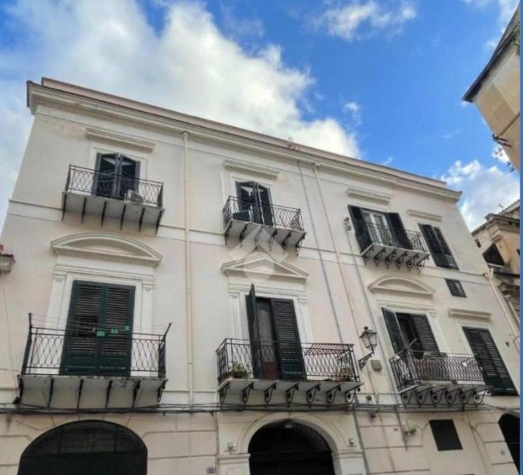 Donna Isabella A Ballaro Palermo Eksteriør bilde